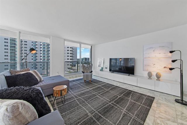 2751 S Ocean Drive 505N, Hollywood, FL 33019