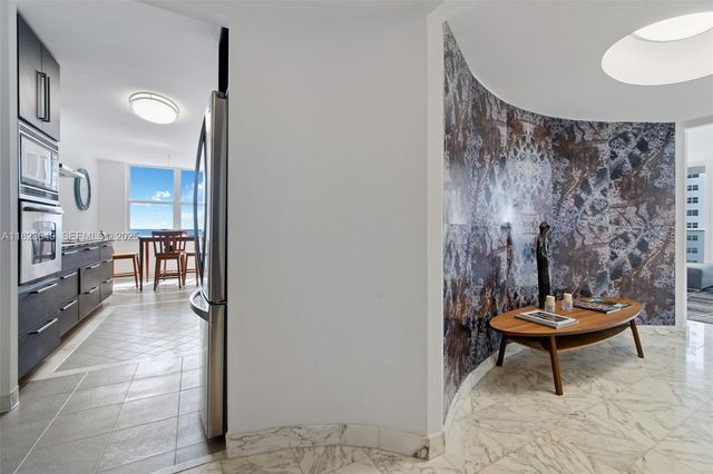 2751 S Ocean Drive 505N, Hollywood, FL 33019