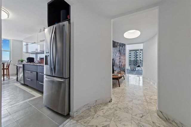 2751 S Ocean Drive 505N, Hollywood, FL 33019