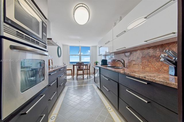 2751 S Ocean Drive 505N, Hollywood, FL 33019