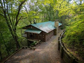 283 River Bend Lane, Blue Ridge, GA 30513