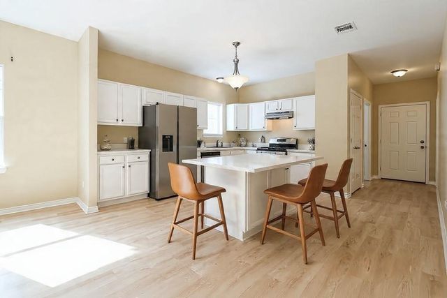 7024 Eastwood Street, Houston, TX 77021