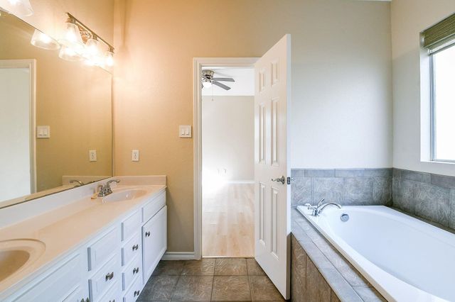 7024 Eastwood Street, Houston, TX 77021