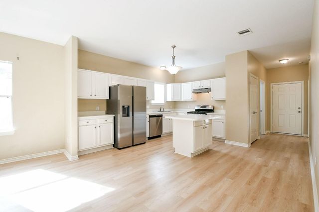 7024 Eastwood Street, Houston, TX 77021