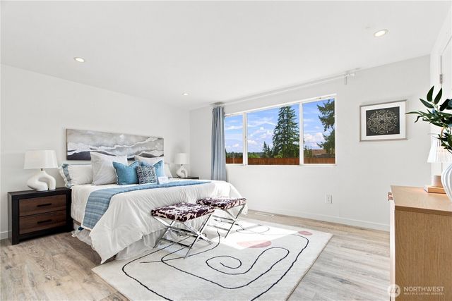 17921 NE 27th Street, Redmond, WA 98052