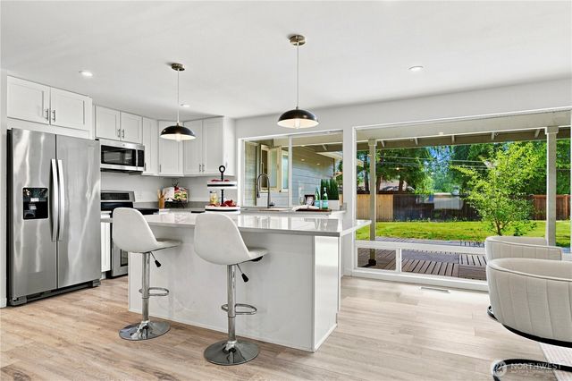 17921 NE 27th Street, Redmond, WA 98052