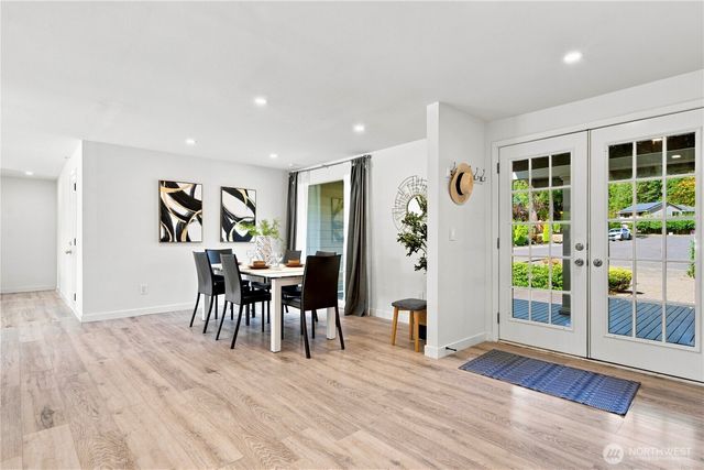 17921 NE 27th Street, Redmond, WA 98052