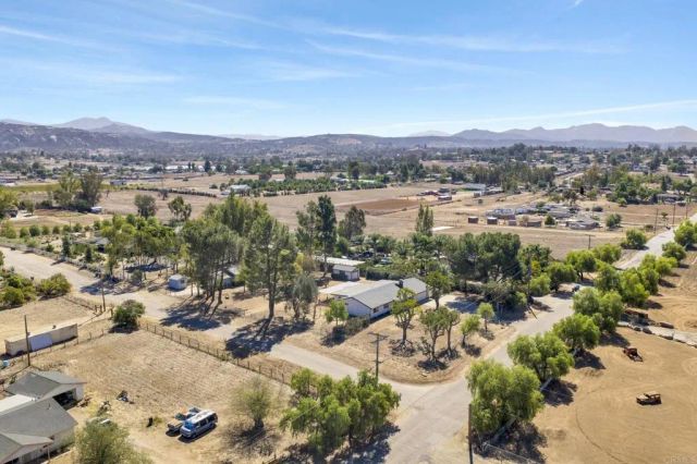 1717 Pine, Ramona, CA 92065