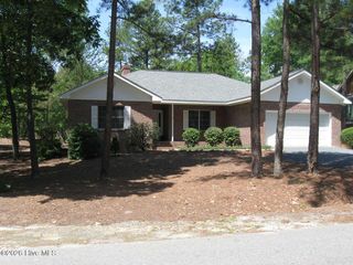 2 Lodge Pole Lane, Pinehurst, NC 28374