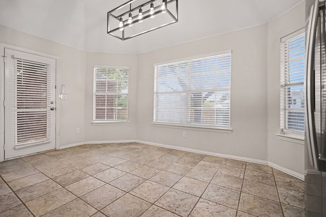 11 Mary Lou Court, Mansfield, TX 76063