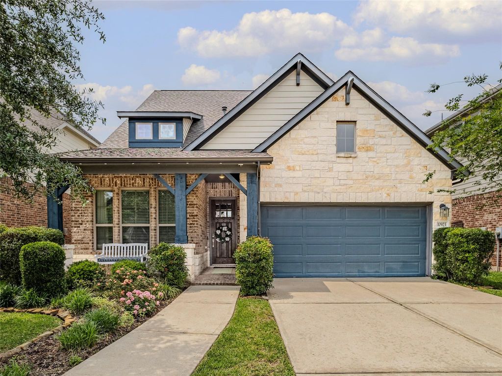 10923 Texas Rose Drive, Missouri City, TX 77459