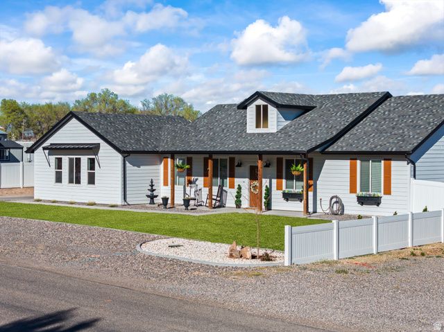 850 N 200 E, Elsinore, UT 84724