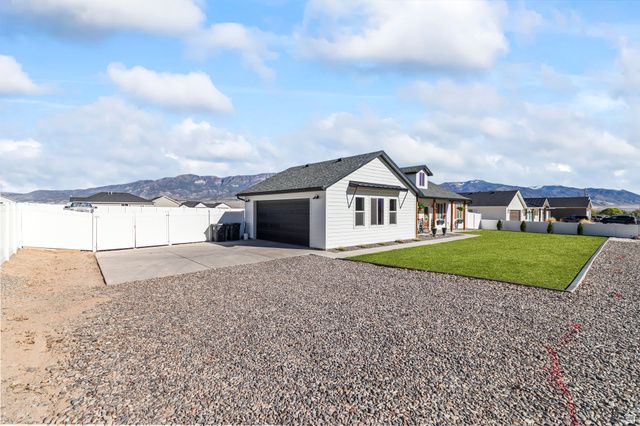 850 N 200 E, Elsinore, UT 84724