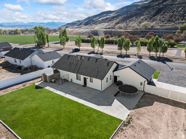 850 N 200 E, Elsinore, UT 84724
