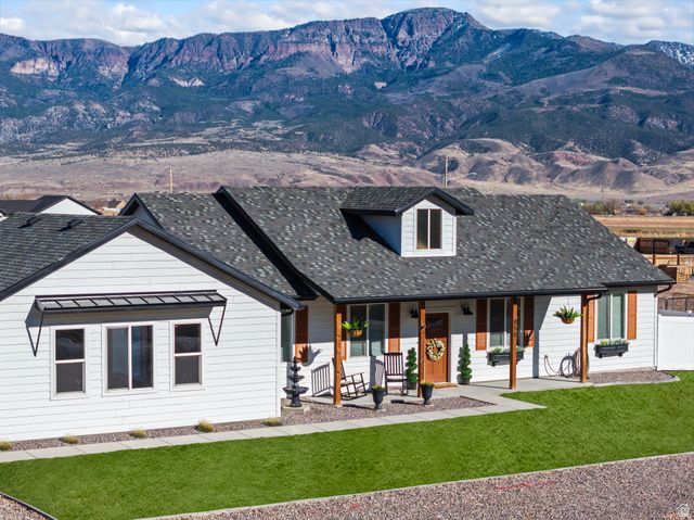 850 N 200 E, Elsinore, UT 84724