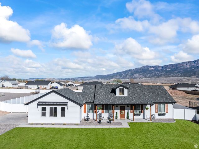 850 N 200 E, Elsinore, UT 84724