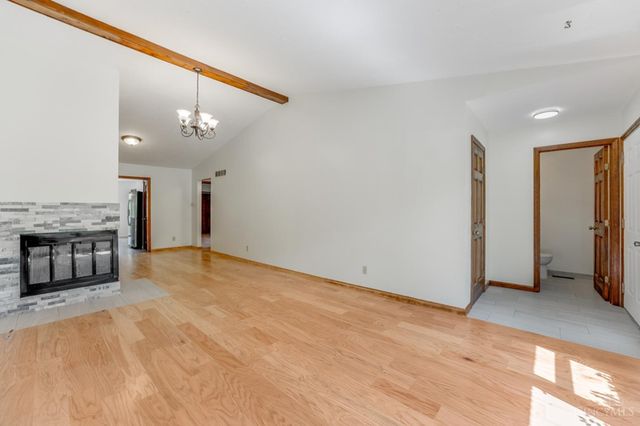 1813 Tuxworth Avenue, Cincinnati, OH 45238