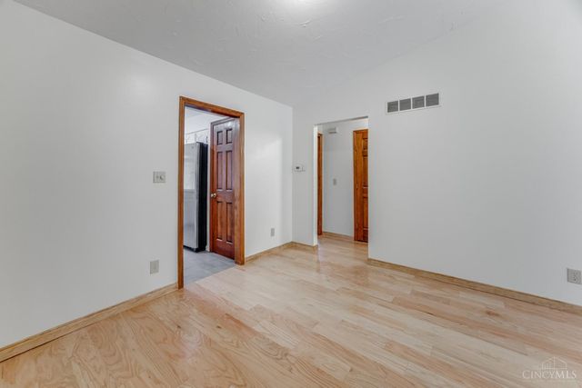 1813 Tuxworth Avenue, Cincinnati, OH 45238