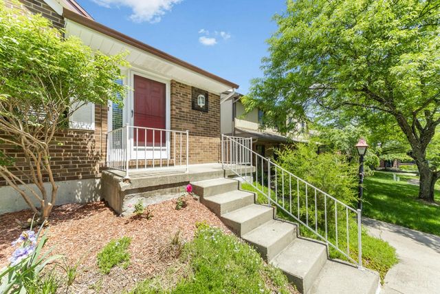 1813 Tuxworth Avenue, Cincinnati, OH 45238