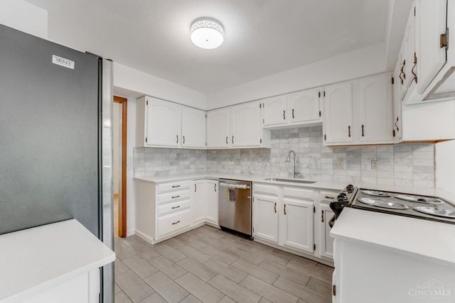 1813 Tuxworth Avenue, Cincinnati, OH 45238