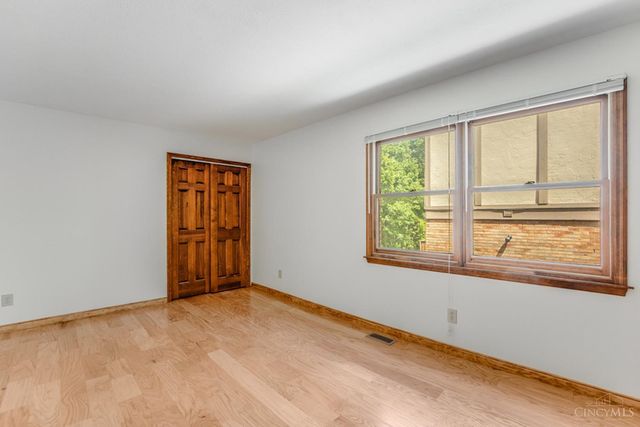 1813 Tuxworth Avenue, Cincinnati, OH 45238