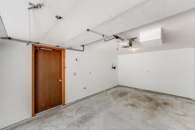 1813 Tuxworth Avenue, Cincinnati, OH 45238