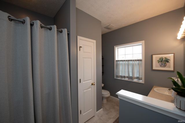 245 W Ramey Street, Rossville, IN 46065