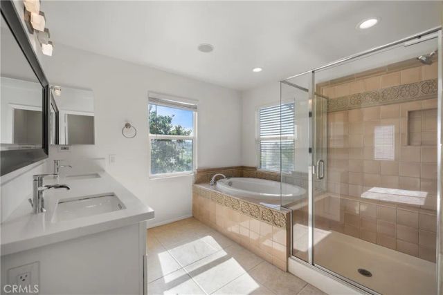 28907 Mirada Circulo, Valencia, CA 91354