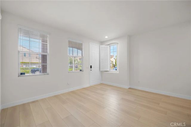 28907 Mirada Circulo, Valencia, CA 91354