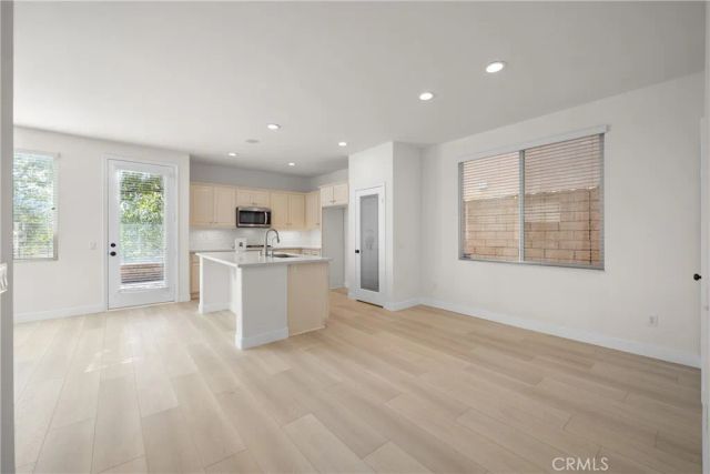 28907 Mirada Circulo, Valencia, CA 91354