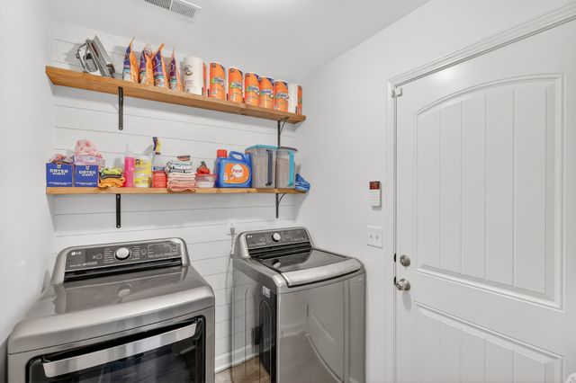 301 Richmonds Retreat Blvd, Christiana, TN 37037