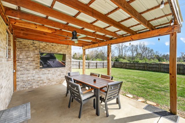 301 Richmonds Retreat Blvd, Christiana, TN 37037