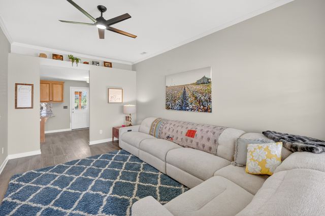 301 Richmonds Retreat Blvd, Christiana, TN 37037