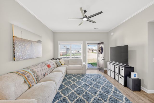 301 Richmonds Retreat Blvd, Christiana, TN 37037