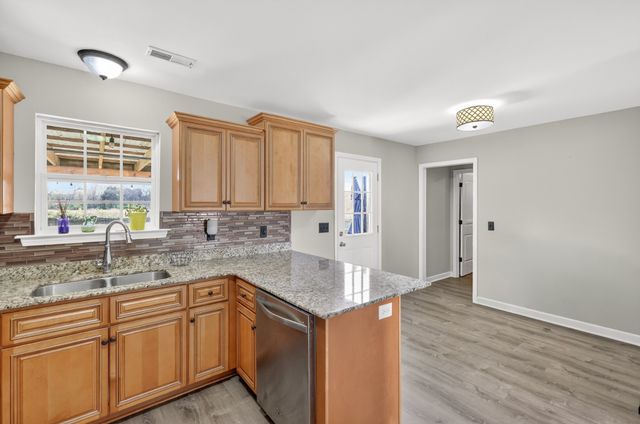 301 Richmonds Retreat Blvd, Christiana, TN 37037