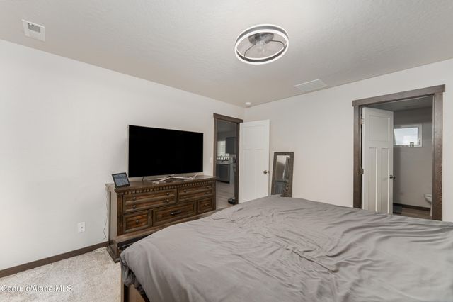 3885 N Pradera LN, Post Falls, ID 83854
