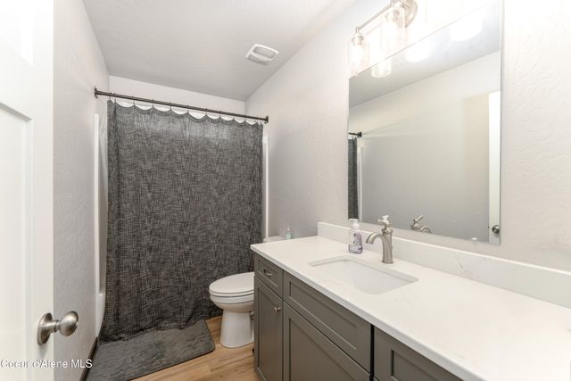 3885 N Pradera LN, Post Falls, ID 83854
