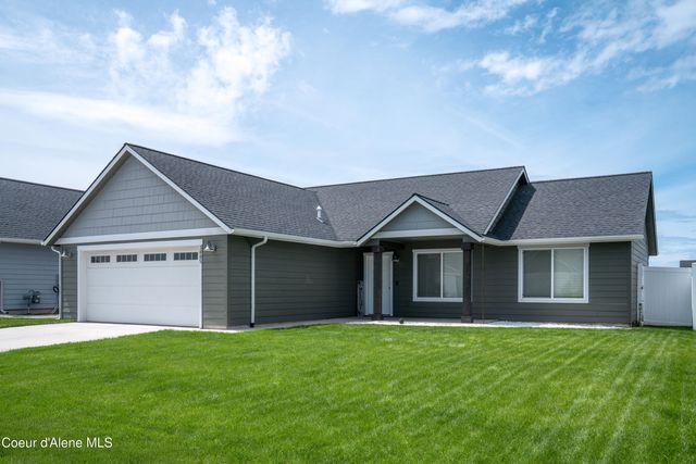 3885 N Pradera LN, Post Falls, ID 83854