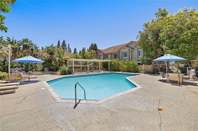 18952 Canyon View, Lake Forest, CA 92679