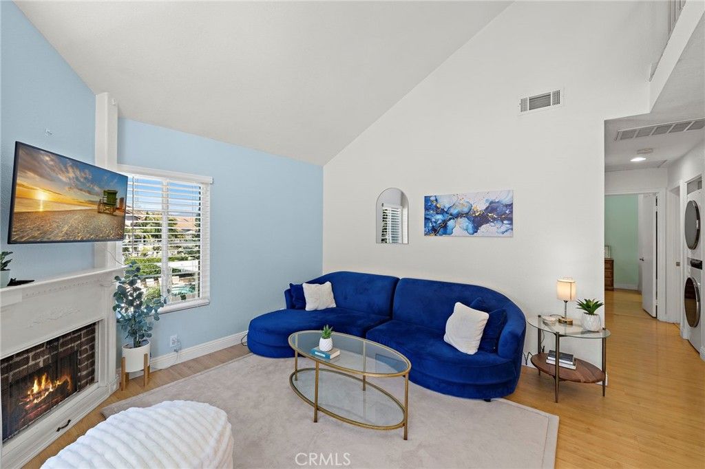 Image 1 of property listing at 18952 Canyon View, Lake Forest, CA 92679