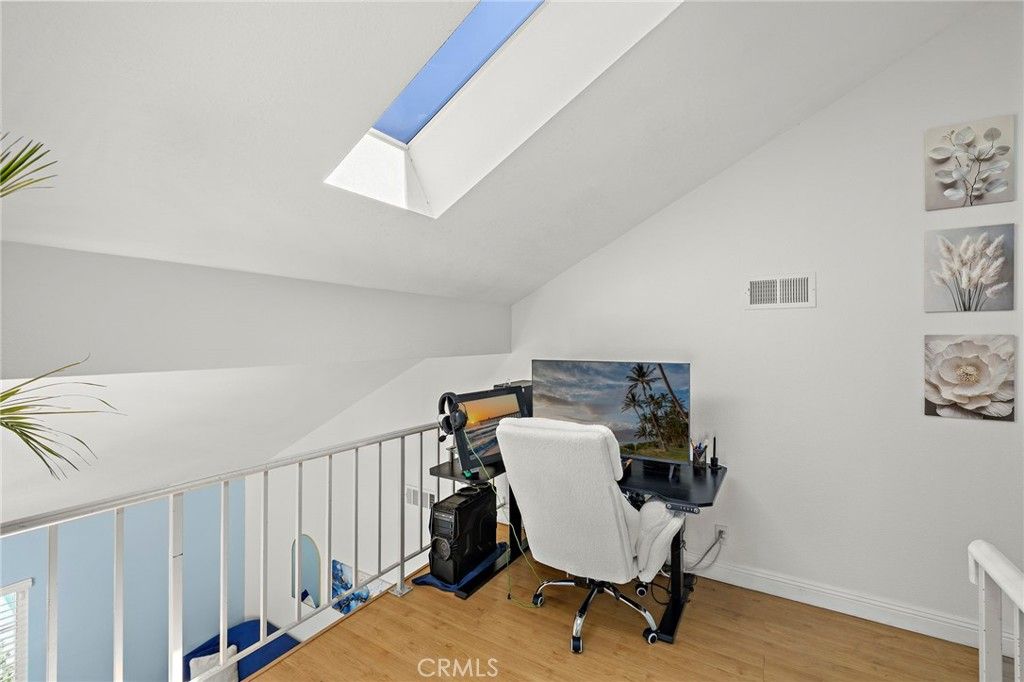 Image 16 of property listing at 18952 Canyon View, Lake Forest, CA 92679