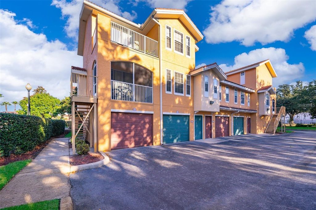 Image 11 of property listing at 12414 BALERIA CV 109, Orlando, FL 32837