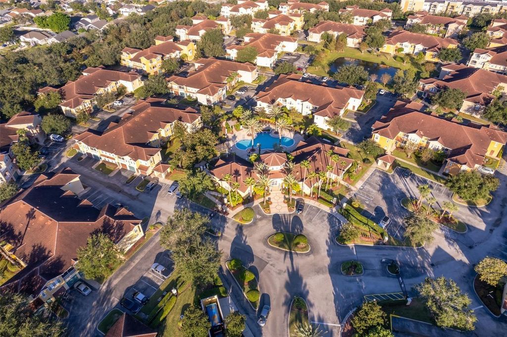 Image 12 of property listing at 12414 BALERIA CV 109, Orlando, FL 32837