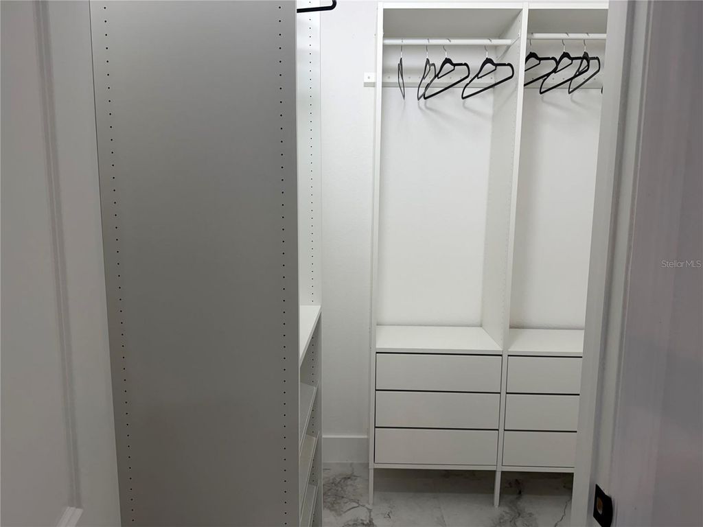 Image 8 of property listing at 12414 BALERIA CV 109, Orlando, FL 32837