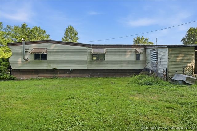 19604 Lakeview Drive, Charlestown, IN 47111