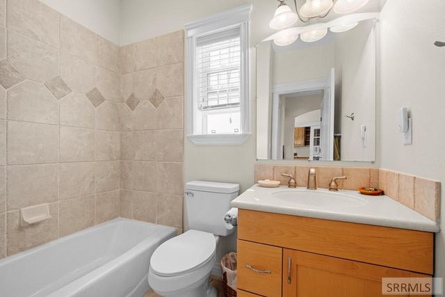 5365 S Tappan Falls Drive, Idaho Falls, ID 83406