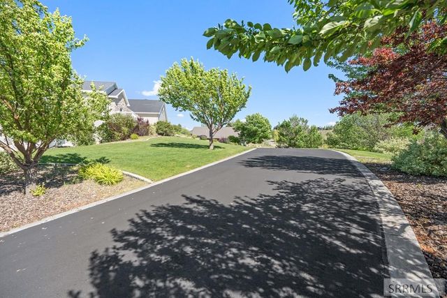 5365 S Tappan Falls Drive, Idaho Falls, ID 83406