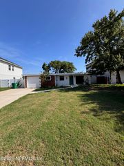 719 4TH Avenue N, Jacksonville Beach, FL 32250