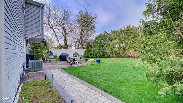 12 Cavan Lane, Hazlet, NJ 07730