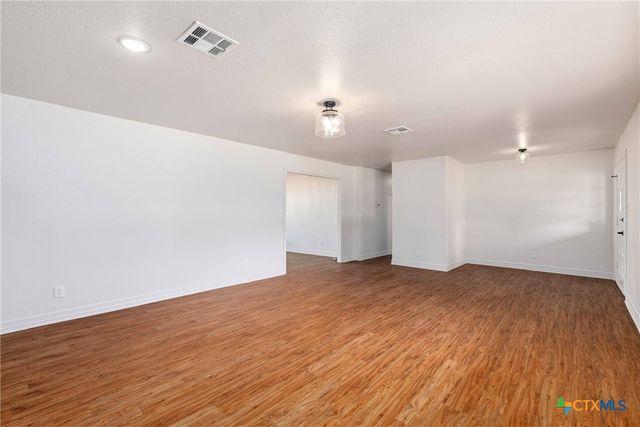585 Fm 2412, Gatesville, TX 76528